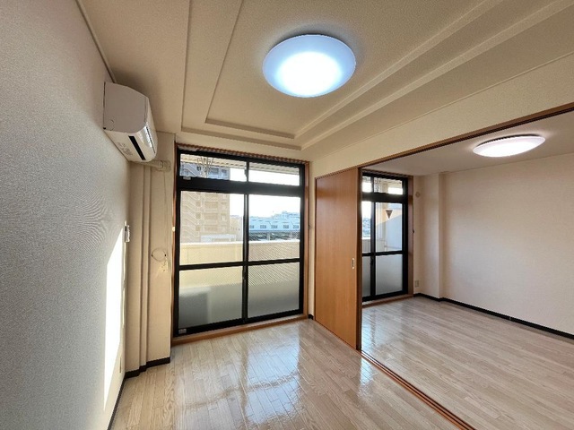 居室・リビング　洋室(5.1帖)