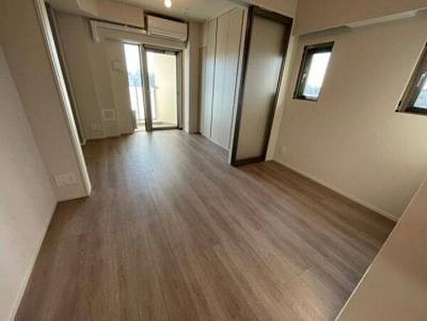 居室・リビング　※別部屋の参考写真です。