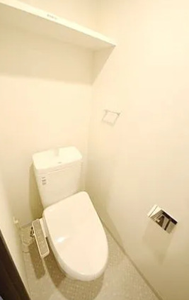 トイレ　別部屋の写真を使用しております。