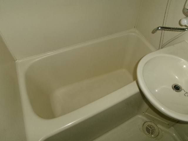 バス・シャワールーム　※写真は別のお部屋のものです。現況を優先させて頂きます。