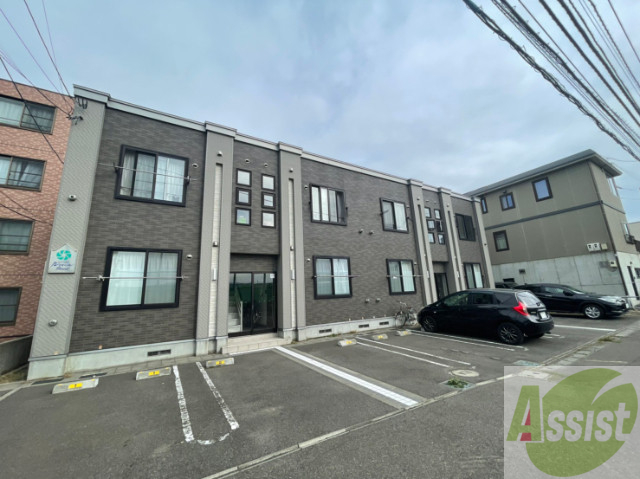 建物外観　札幌市東区北４３条東「ルミエールＦｏｒｅｓｔ」