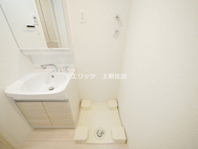 洗面設備　洗濯機置き場