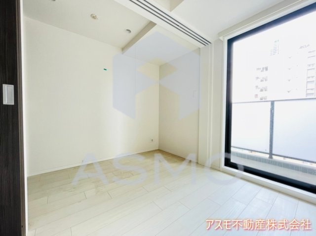 居室・リビング　同マンション別部屋参考写真