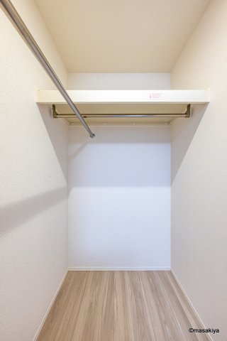 収納　写真は同じ大和ハウス施工物件です。参考になさってください。