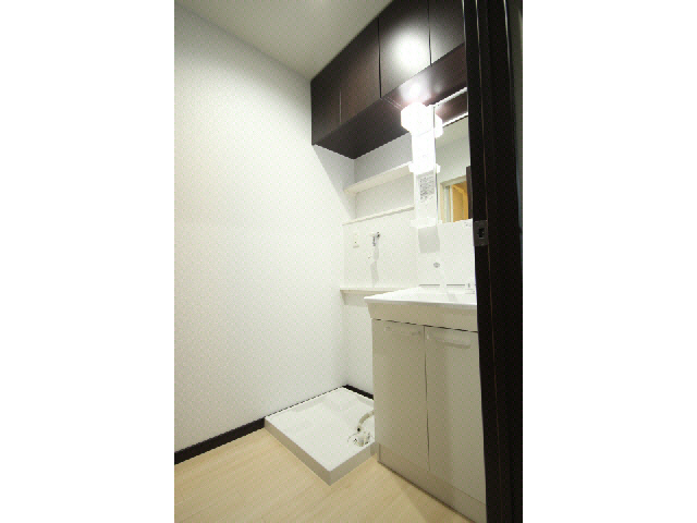 洗面設備　洗濯機付き