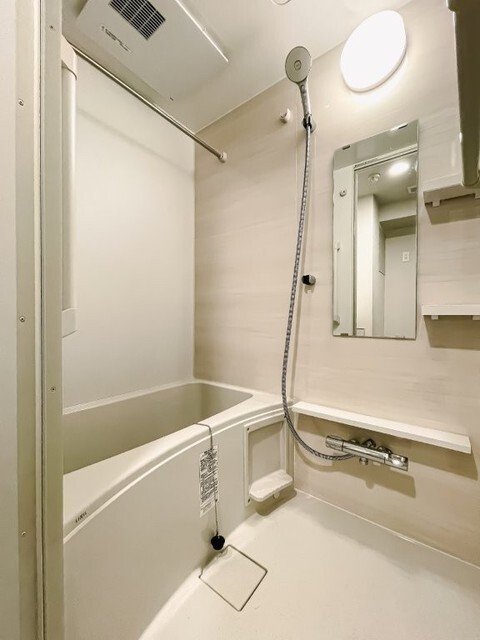 バス・シャワールーム　※写真は同タイプ住戸です。