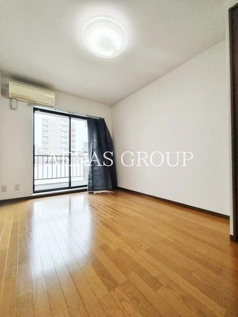 居室・リビング　同仕様写真