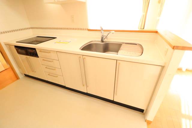 キッチン　人気の対面システムキッチン♪