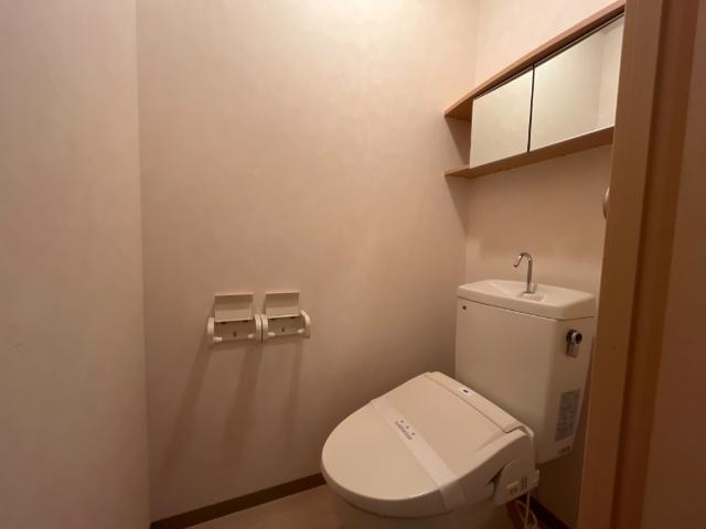 トイレ　トイレ