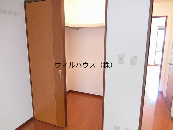 収納　ウォークインクローゼット！