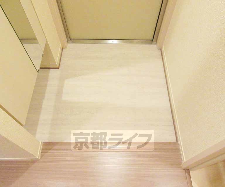 玄関　全身鏡付きの玄関！