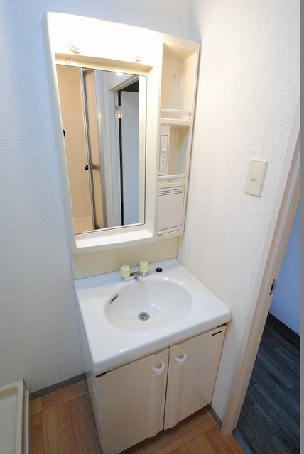 洗面設備　写真は２０２号室