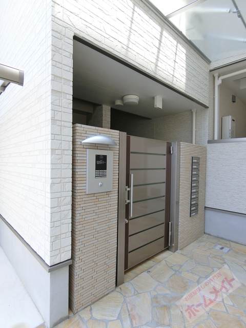 ロビー　オートロック付きで部外者シャットアウト♪