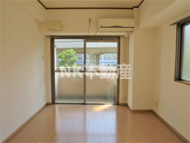 居室・リビング　使いやすい居間です