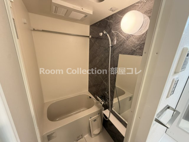 バス・シャワールーム　※同物件他部屋写真 反転、色違いの場合有 現況優先