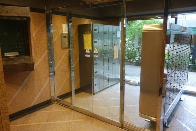 セキュリティ　オートロック完備