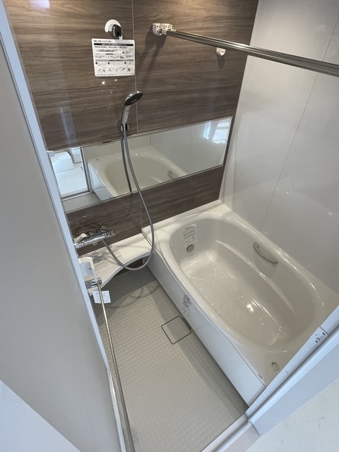 バス・シャワールーム　★追い焚き機能付きバスルーム★
