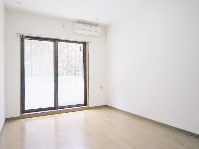 居室・リビング　★エアコン完備★