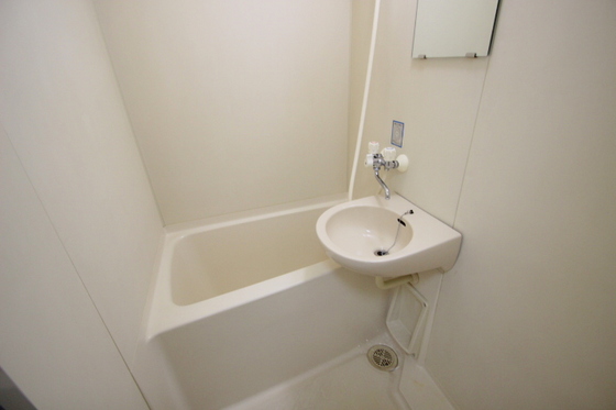 バス・シャワールーム　＊参考別部屋写真になります。