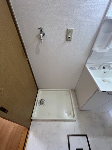 その他設備　室内洗濯機置き場有り