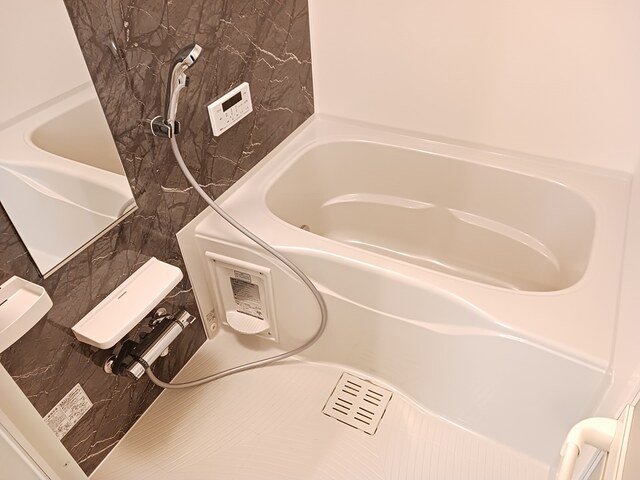 バス・シャワールーム　きれいなお風呂です