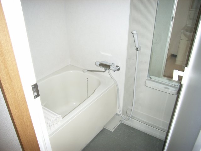 バス・シャワールーム　【コンビニエンスストア】セブン-イレブン名古屋一社1丁目店ま