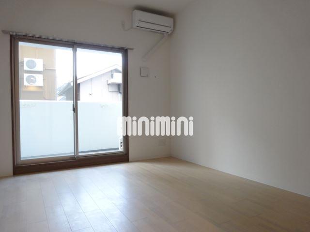 居室・リビング　９帖のお部屋です。