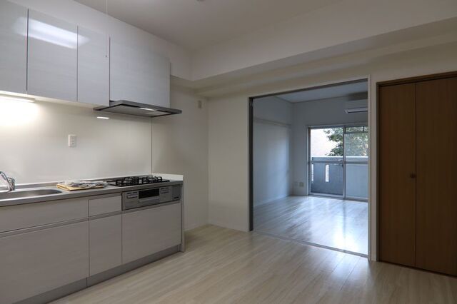 居室・リビング　※別室の参考写真の為、現況優先です。