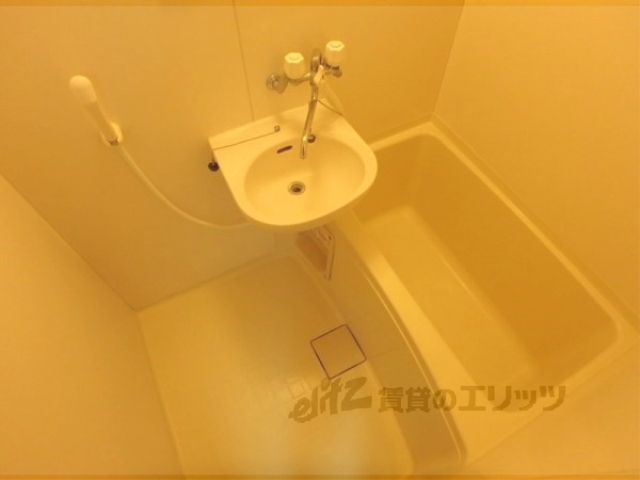 バス・シャワールーム　バス