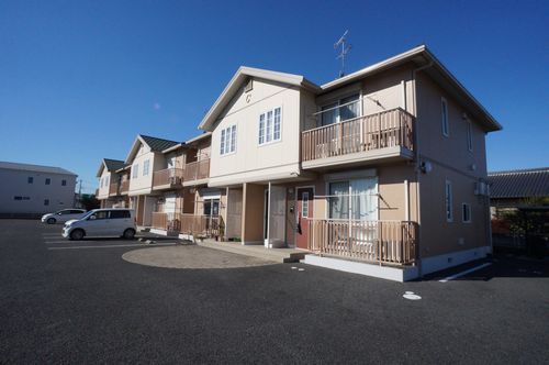 バルコニー　お洗濯にも便利なバルコニー付き