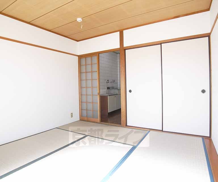 居室・リビング　６帖の和室です。