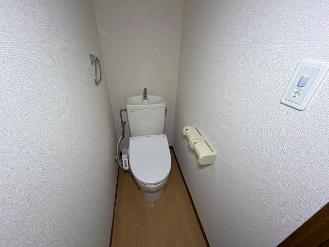 トイレ　シャワー付トイレ