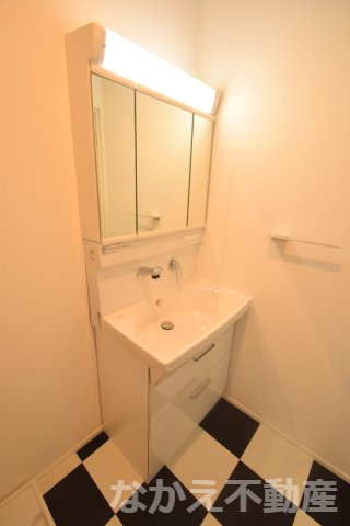 洗面設備　使いやすい洗面所です