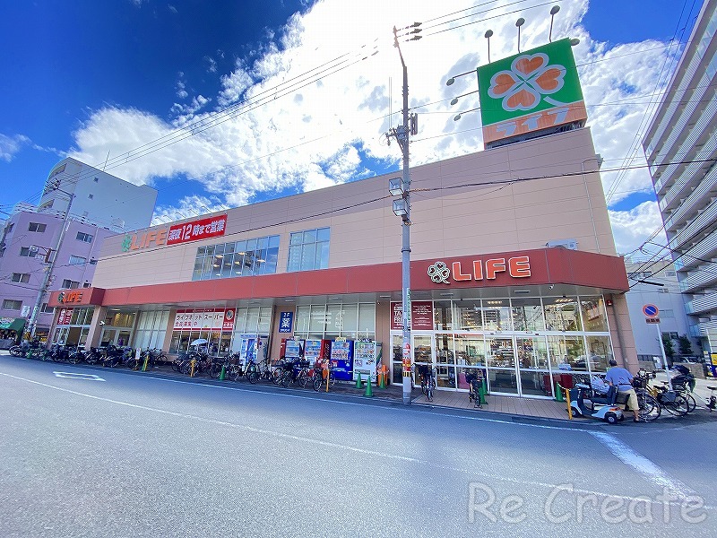 スーパー　ライフ大国町店（スーパー）まで492m