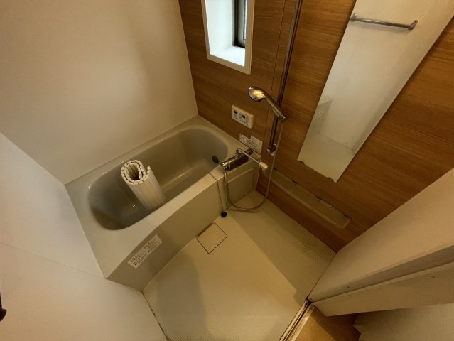 バス・シャワールーム　湯船に浸かりしっかり疲れを癒して下さい