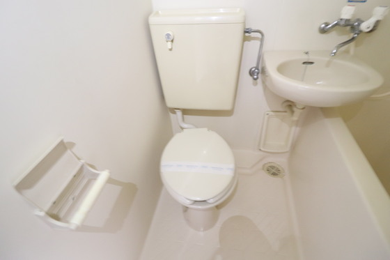 トイレ　※別部屋の写真です