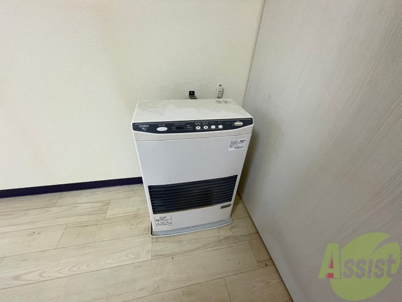 その他設備　灯油暖房です。札幌の寒い冬もこれで大丈夫！