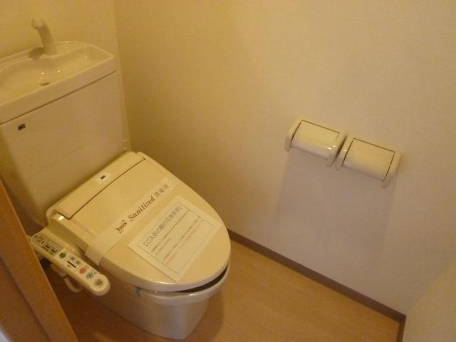 トイレ　シャワー付トイレ