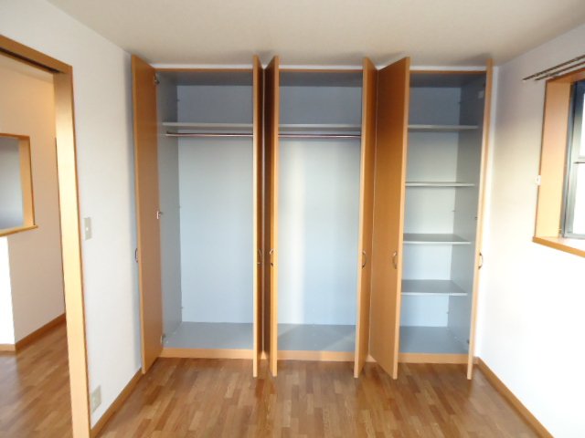 収納　クローゼット