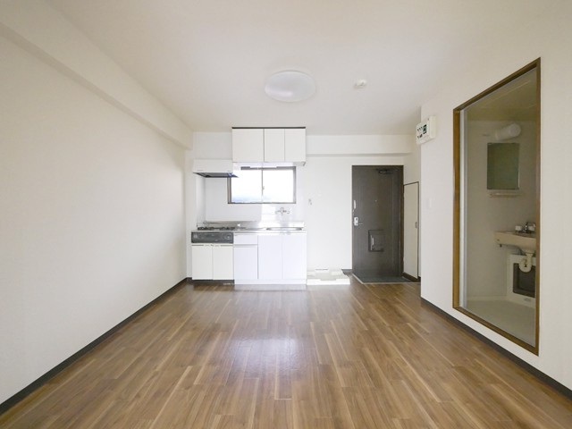 居室・リビング　同間取りの角部屋です