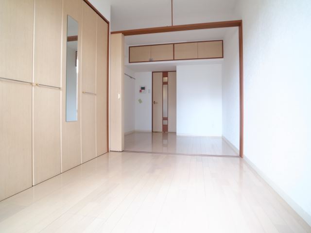 居室・リビング　写真は別タイプのお部屋になります