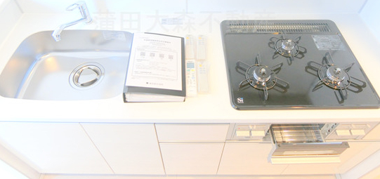 キッチン　3口ガスグリル付システムキッチン