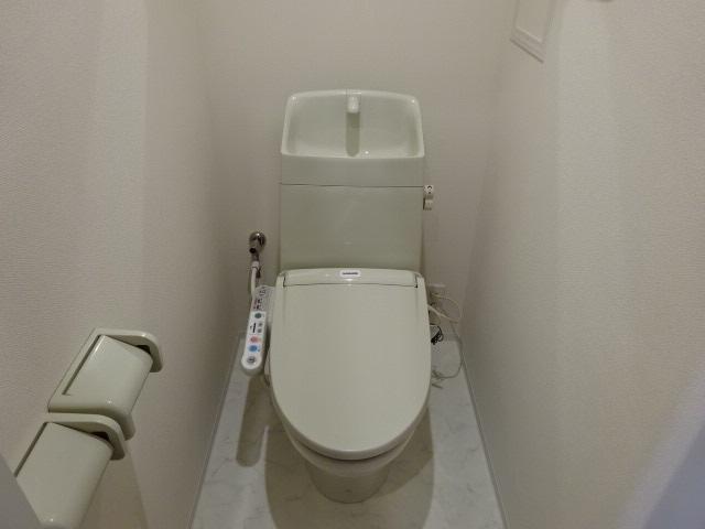 トイレ　シャワー付トイレ