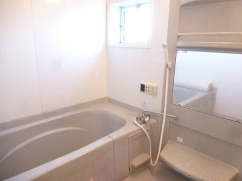 バス・シャワールーム　図面と現状に相違がある場合には現状を優先