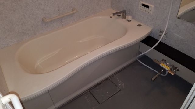 バス・シャワールーム