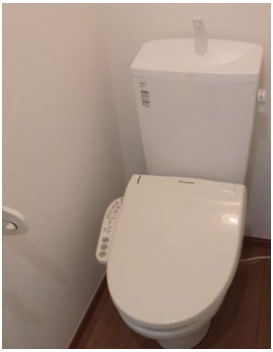 トイレ　独立型のトイレルーム☆