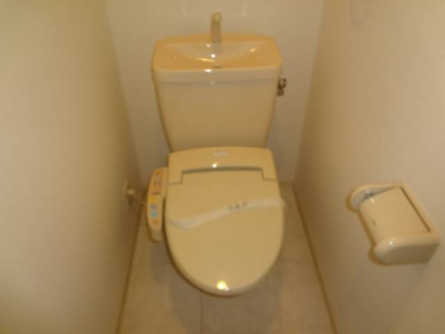 トイレ　トイレ