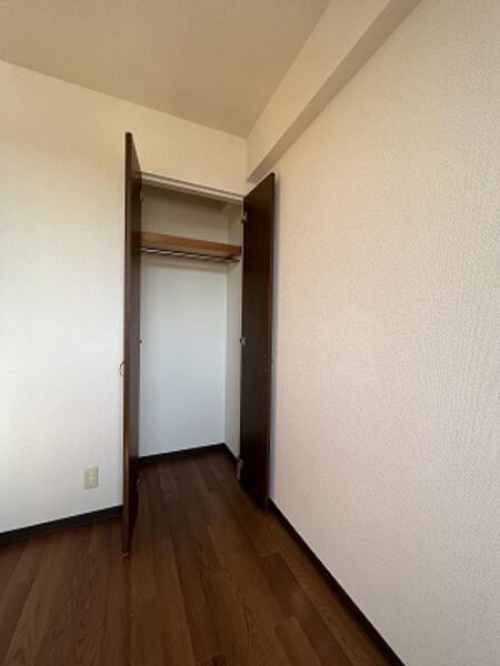 その他設備　洋室約５帖のクローゼット