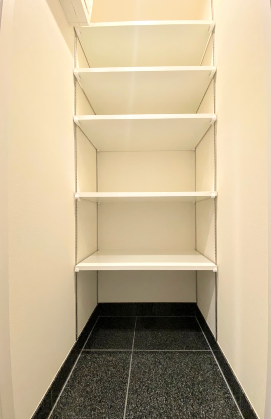 玄関　※同物件別号室