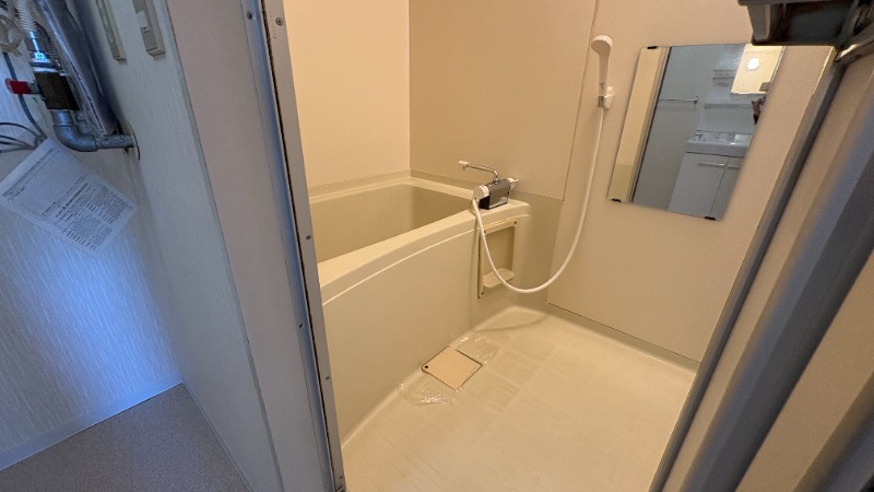 バス・シャワールーム　バスルーム
